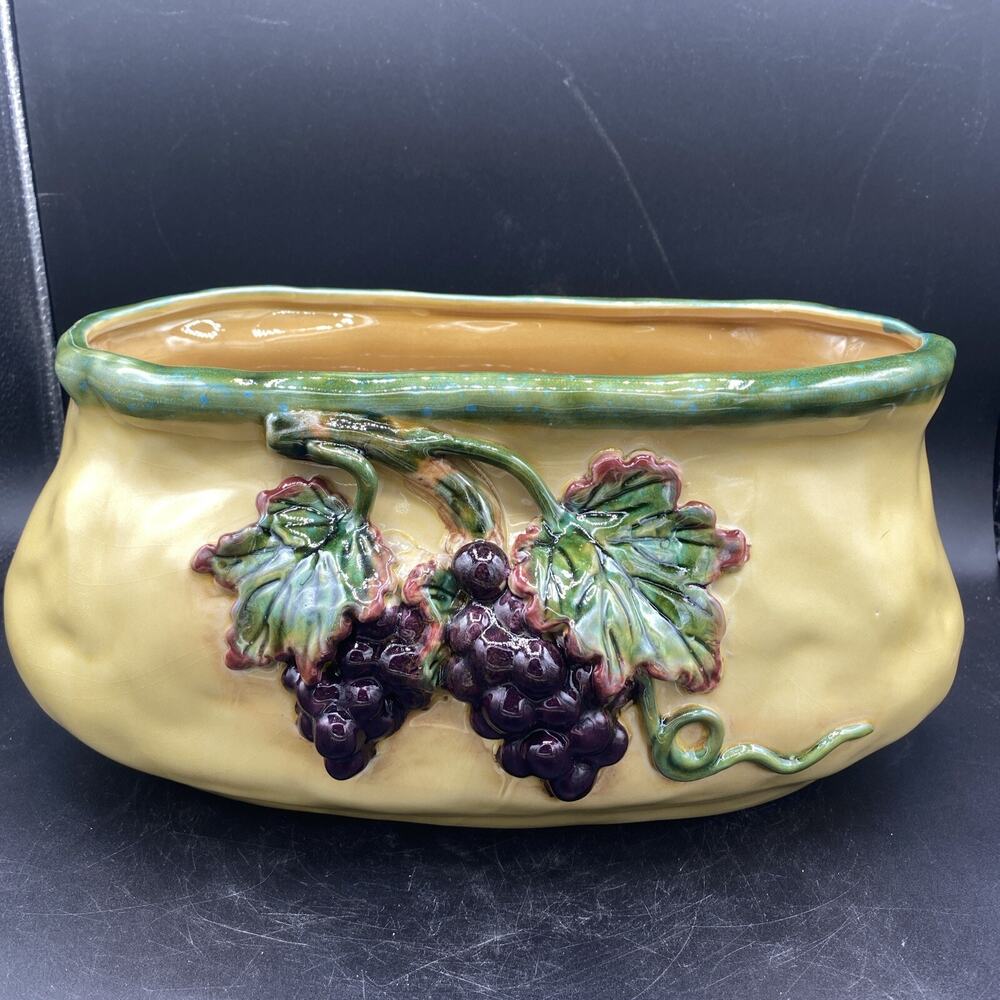 Pacific Rim GORGEOUS Home Decor Grapevine 3D Grapes Wine Ceramic Bowl 5.5x12.5
